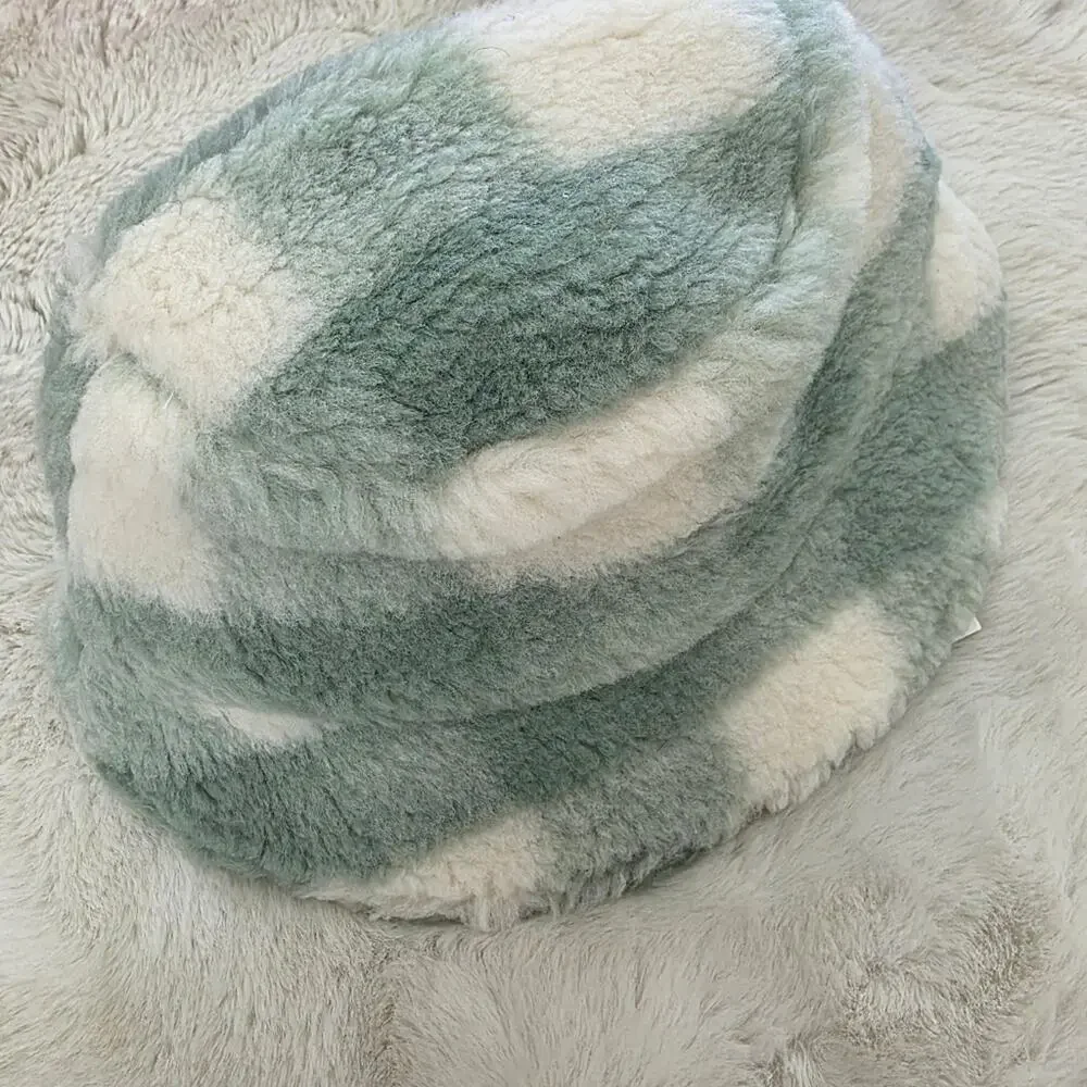 Stand Studio NWT Wera Fuzzy Check Bucket Hat Mint Wool Blend Medium